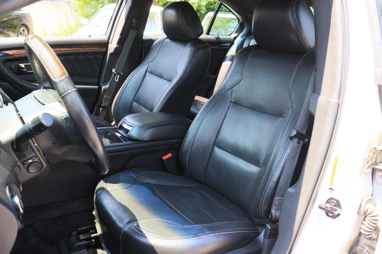 2015 Ford Taurus Limited | AWD | Leather | Roof | Nav | Cam | BSM++ Photo