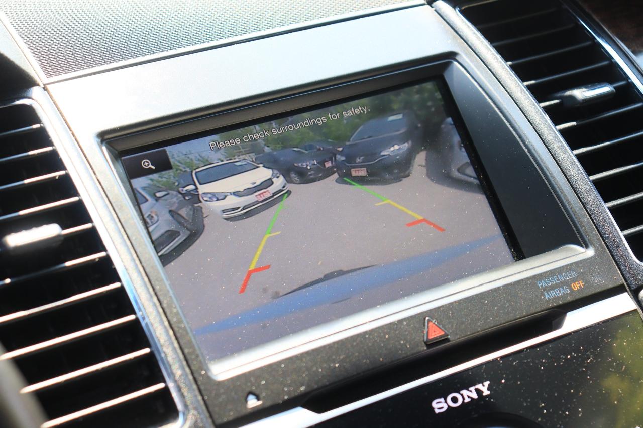 2015 Ford Taurus Limited | AWD | Leather | Roof | Nav | Cam | BSM++ Photo