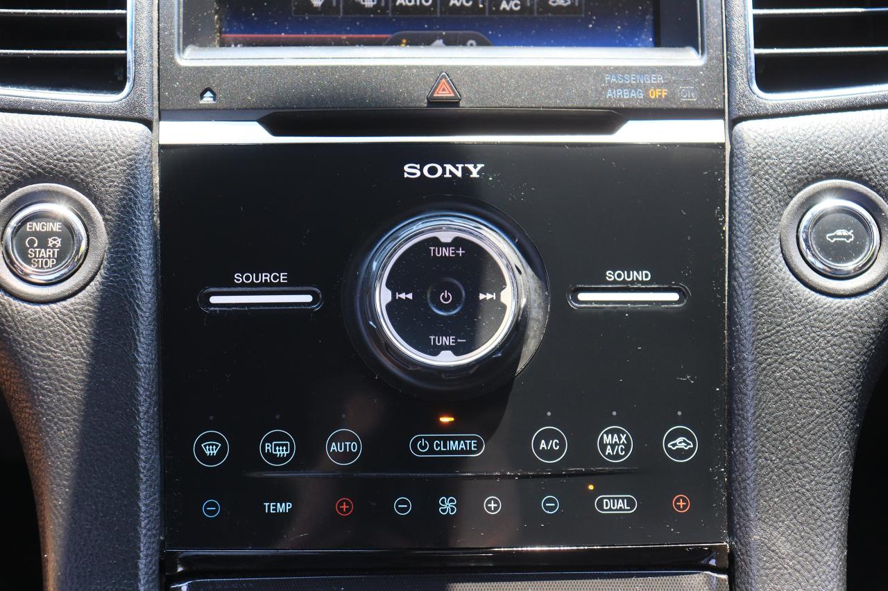 2015 Ford Taurus Limited | AWD | Leather | Roof | Nav | Cam | BSM++ Photo