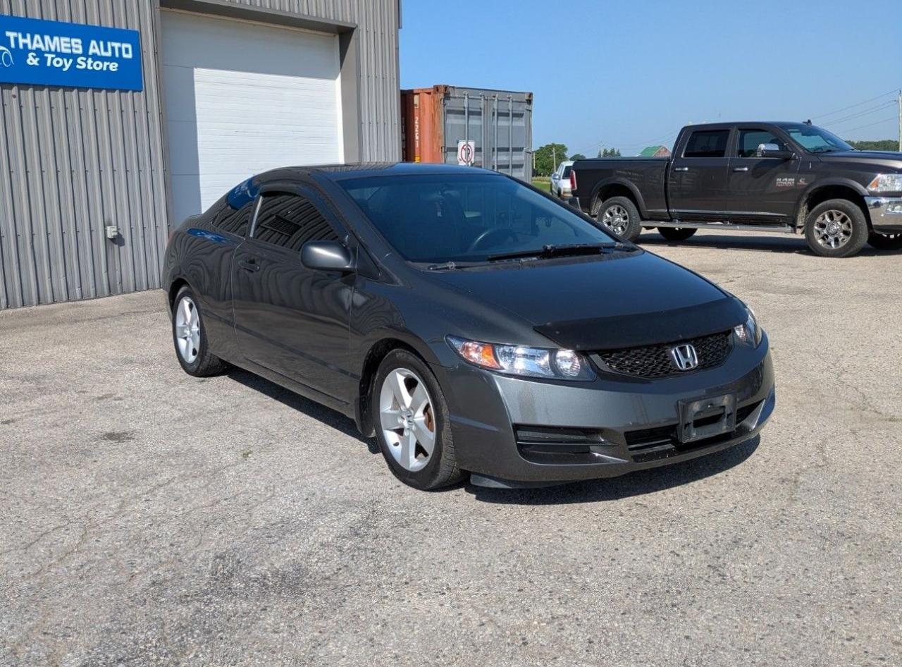 2011 Honda Civic DX-G - Photo #3