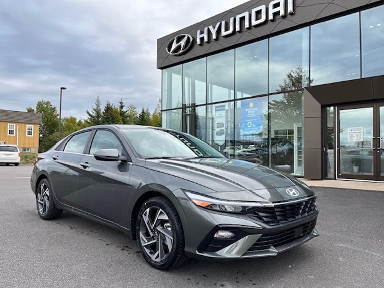 2025 Hyundai Elantra Luxury