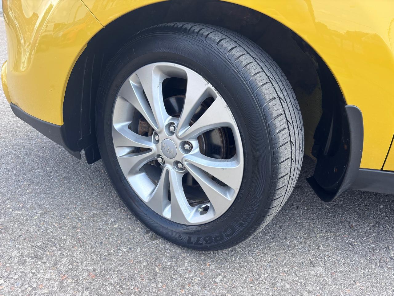 2015 Kia Soul EX LOADED LOTS OF SERVICE - Photo #2