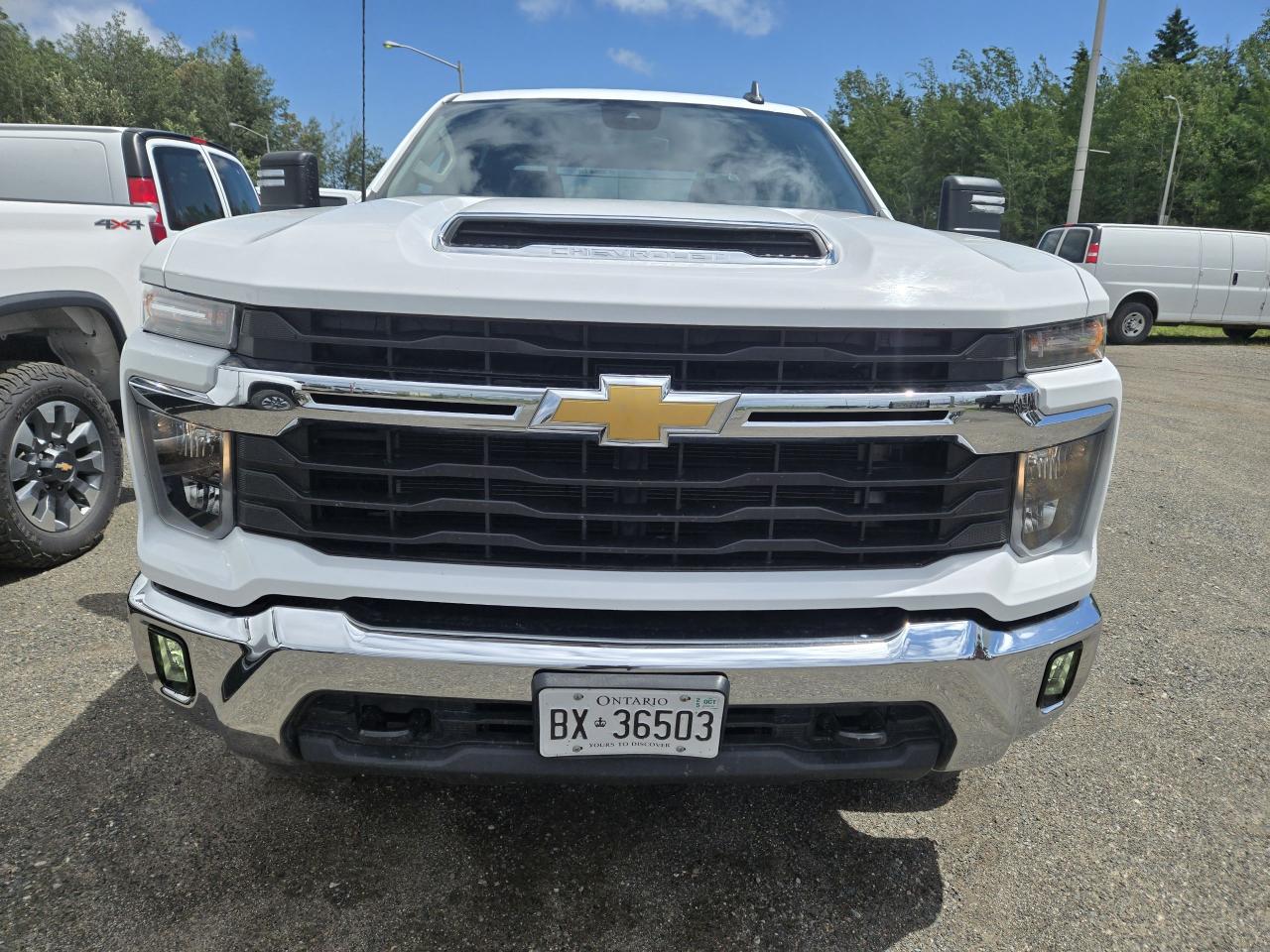 2024 Chevrolet Silverado 2500 LT - Photo #2