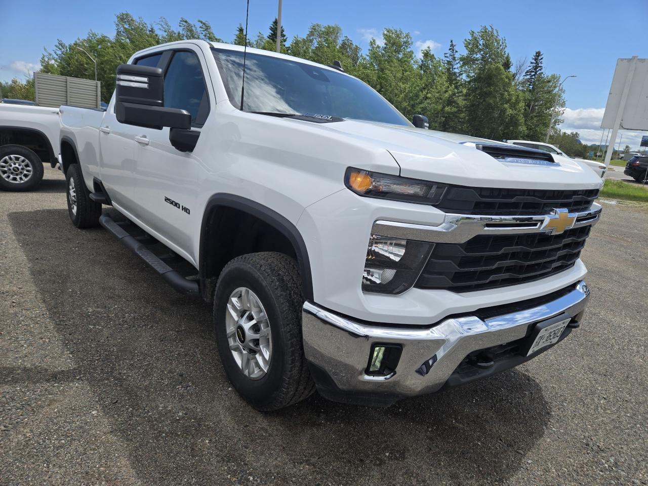 2024 Chevrolet Silverado 2500 LT - Photo #3