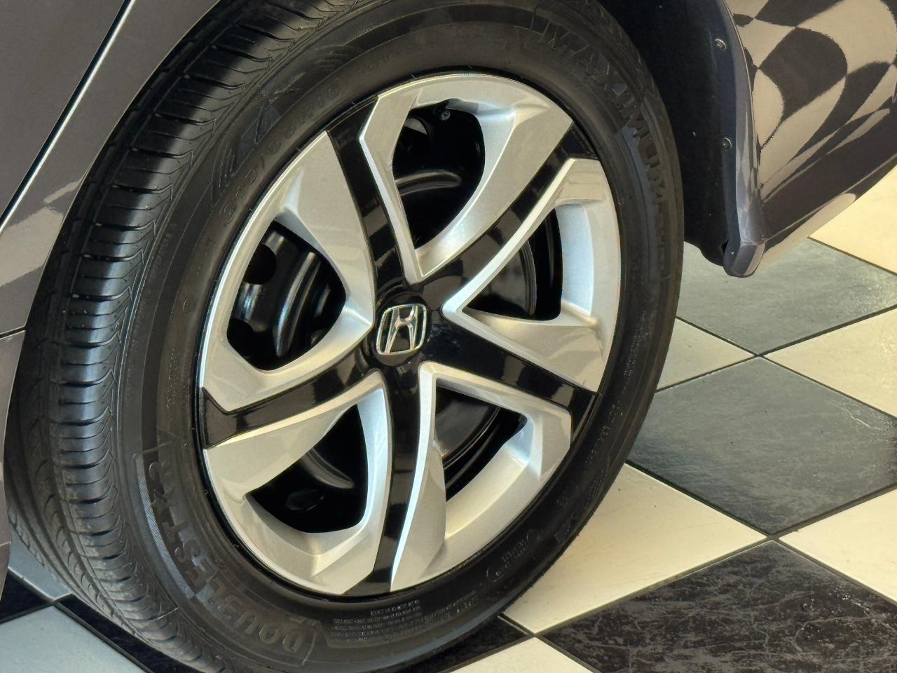 2018 Honda Civic LX+Camera+ApplePlay+Heated Seats+A/C Photo44