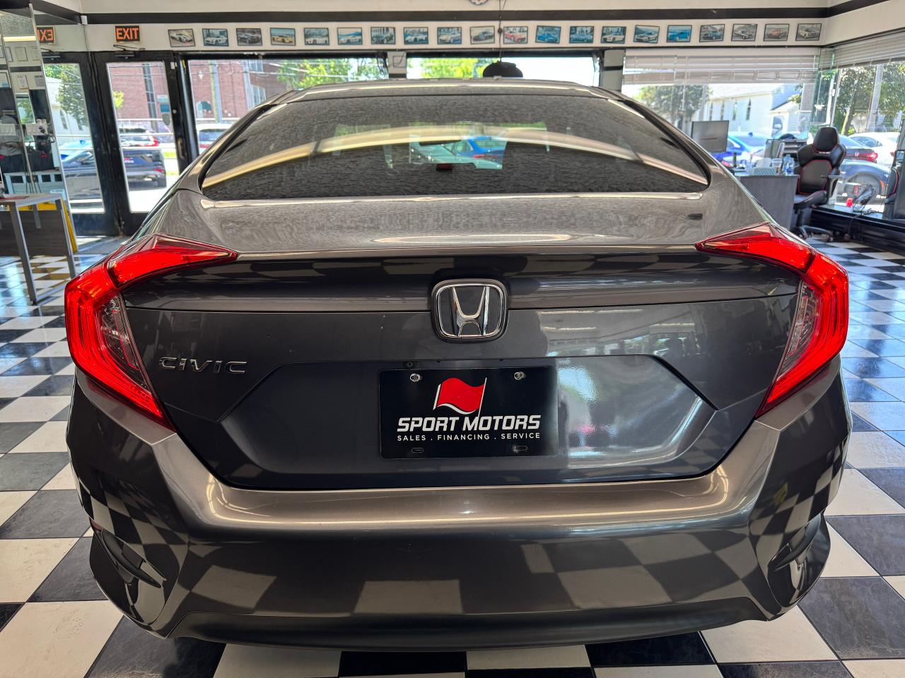 2018 Honda Civic LX+Camera+ApplePlay+Heated Seats+A/C Photo5