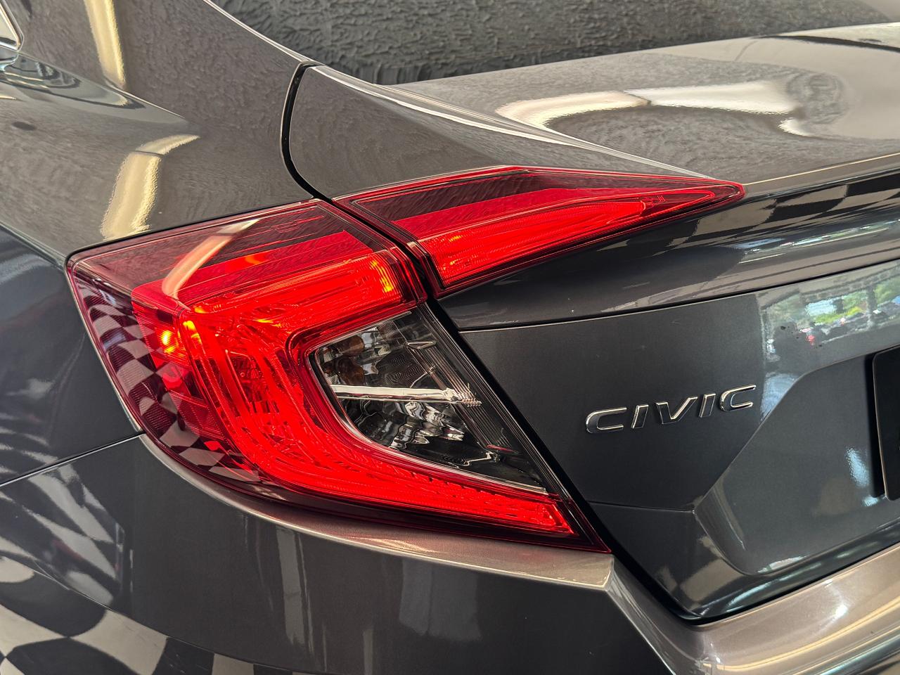 2018 Honda Civic LX+Camera+ApplePlay+Heated Seats+A/C Photo51