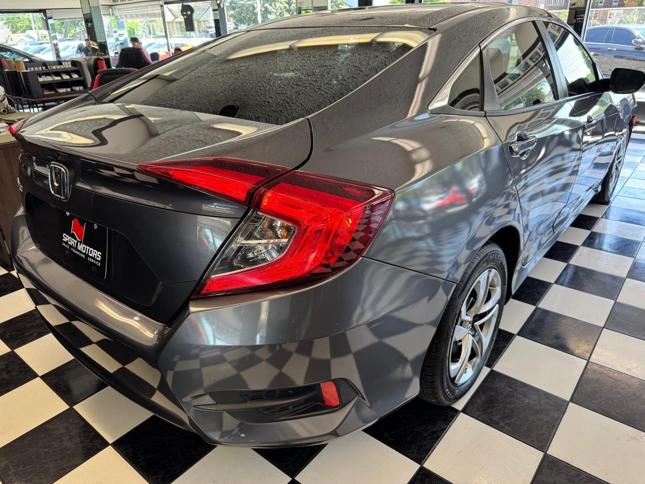 2018 Honda Civic LX+Camera+ApplePlay+Heated Seats+A/C Photo32