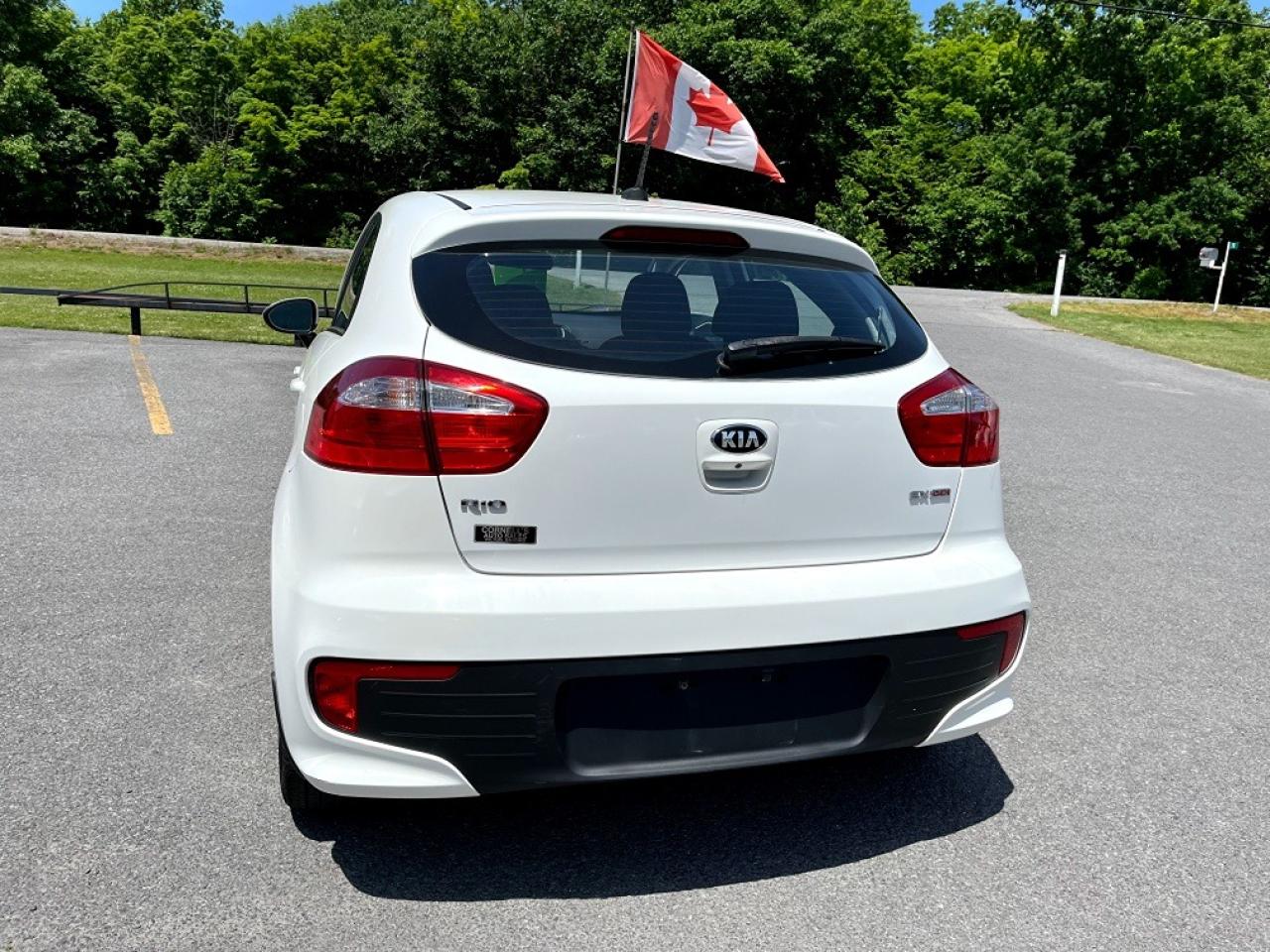 2016 Kia Rio EX - Photo #5