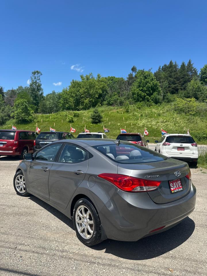 2013 Hyundai Elantra GL - Photo #5