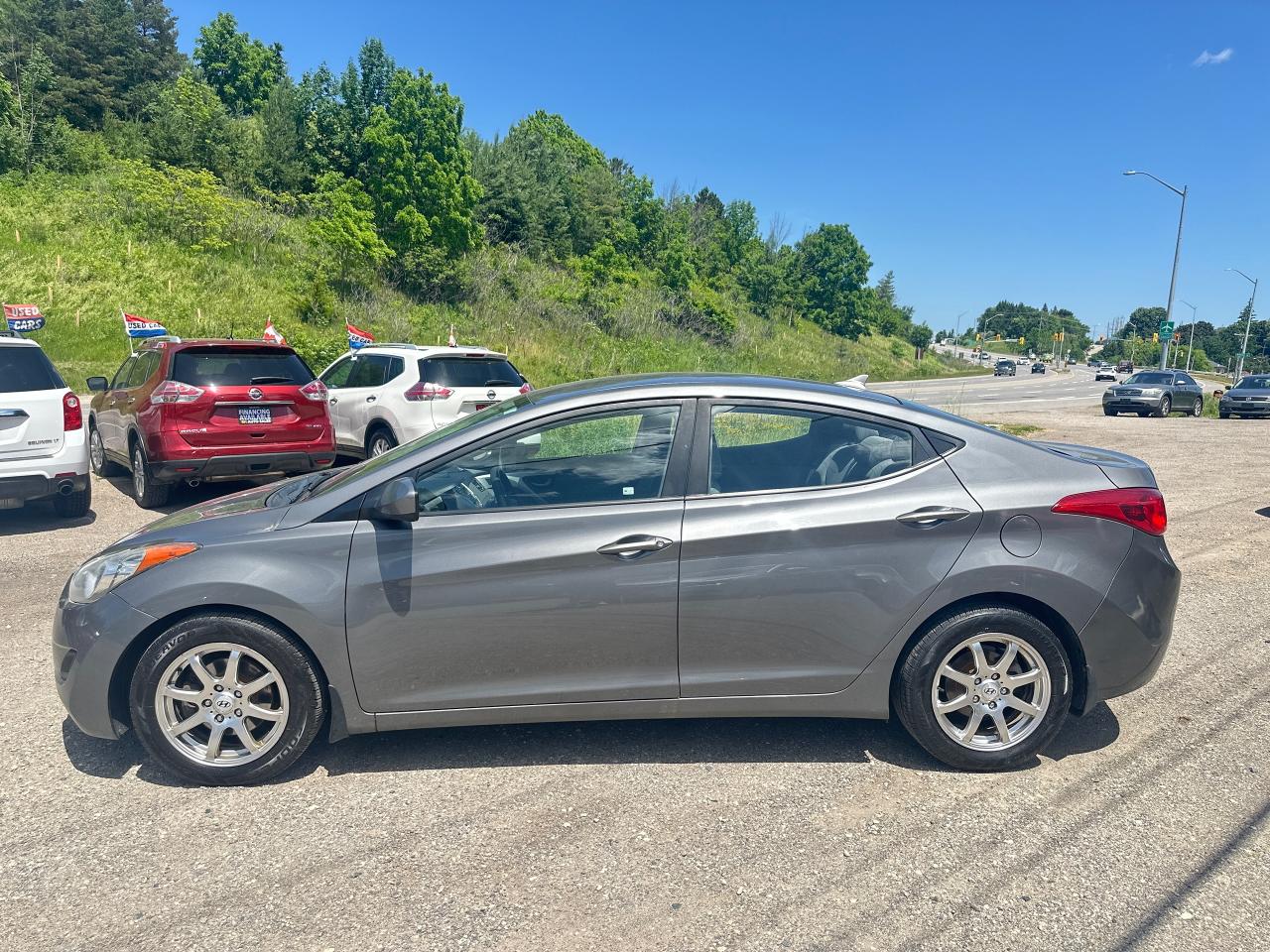 2013 Hyundai Elantra GL - Photo #8