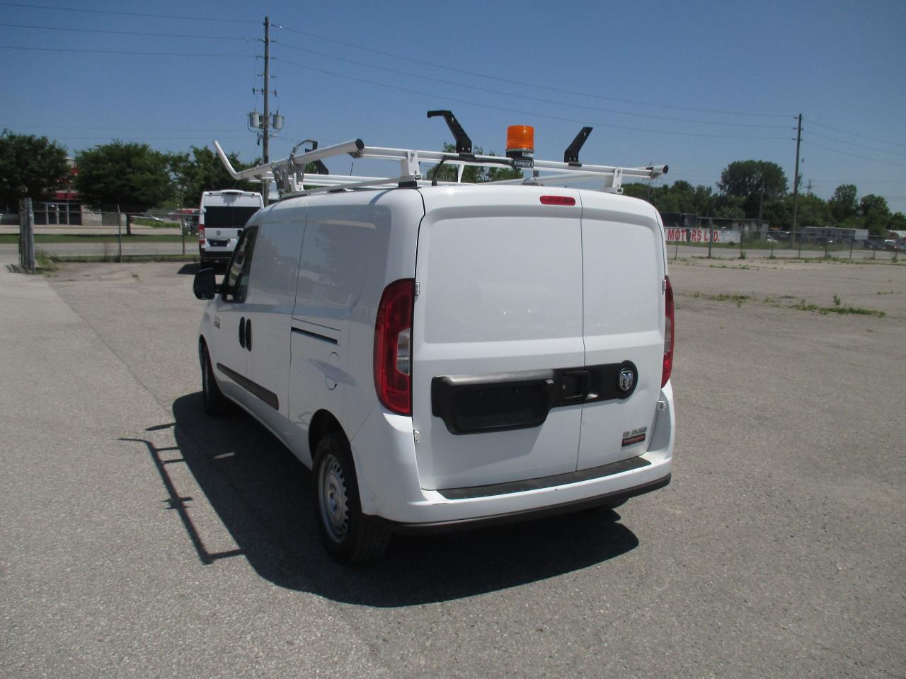 2022 RAM ProMaster City ladder rack,shelving and bins - Photo #6