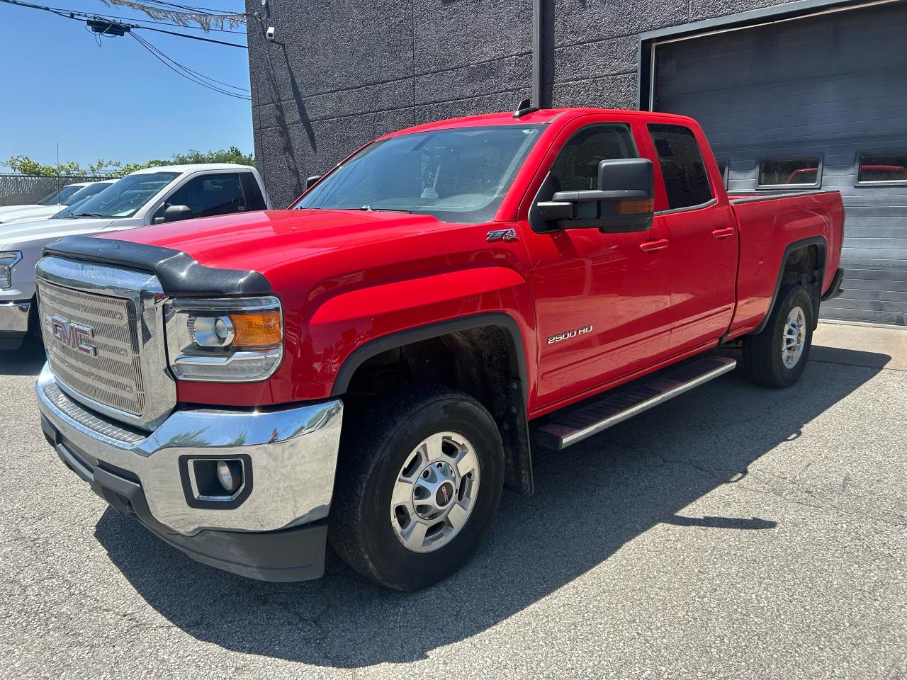 Used 2019 GMC Sierra 2500 SLE for sale in Windsor, ON