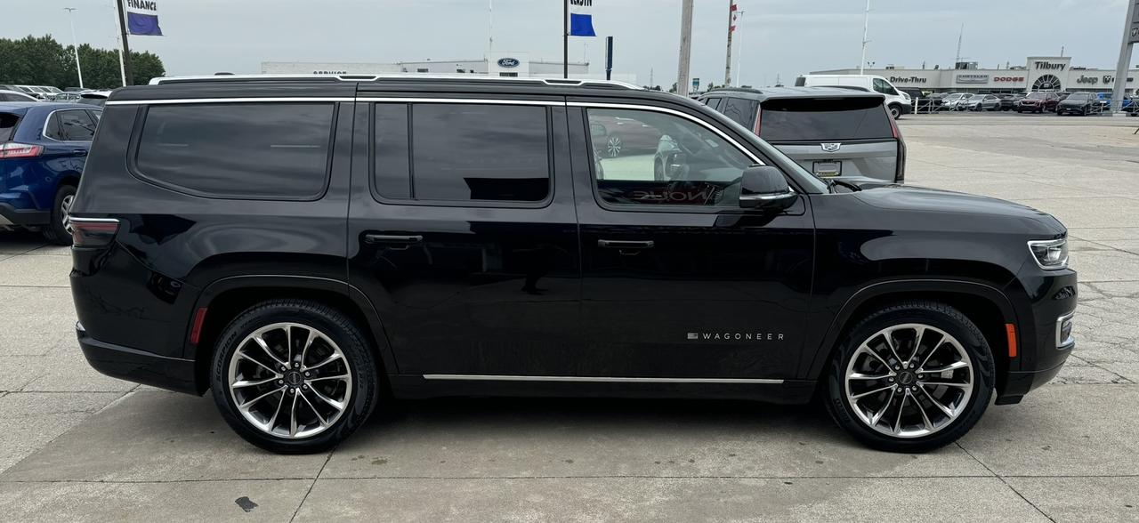 2024 Jeep Wagoneer Series III 4x4 Photo