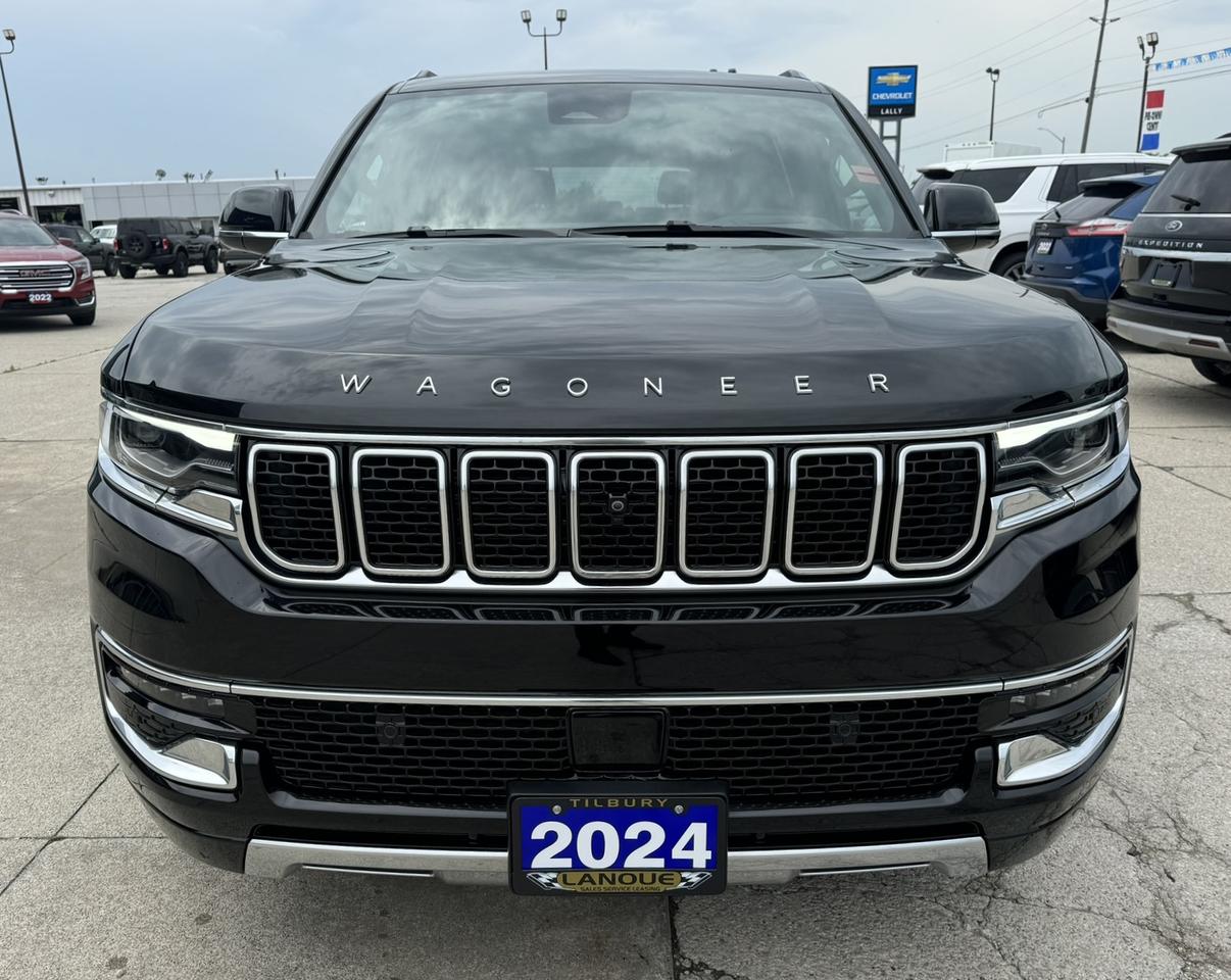 2024 Jeep Wagoneer Series III 4x4 Photo