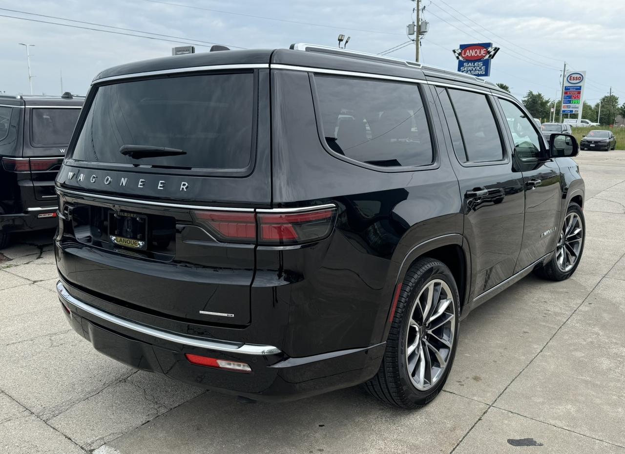 2024 Jeep Wagoneer Series III 4x4 Photo