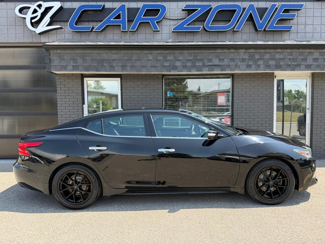 2016 Nissan Maxima Platinum - Photo #2