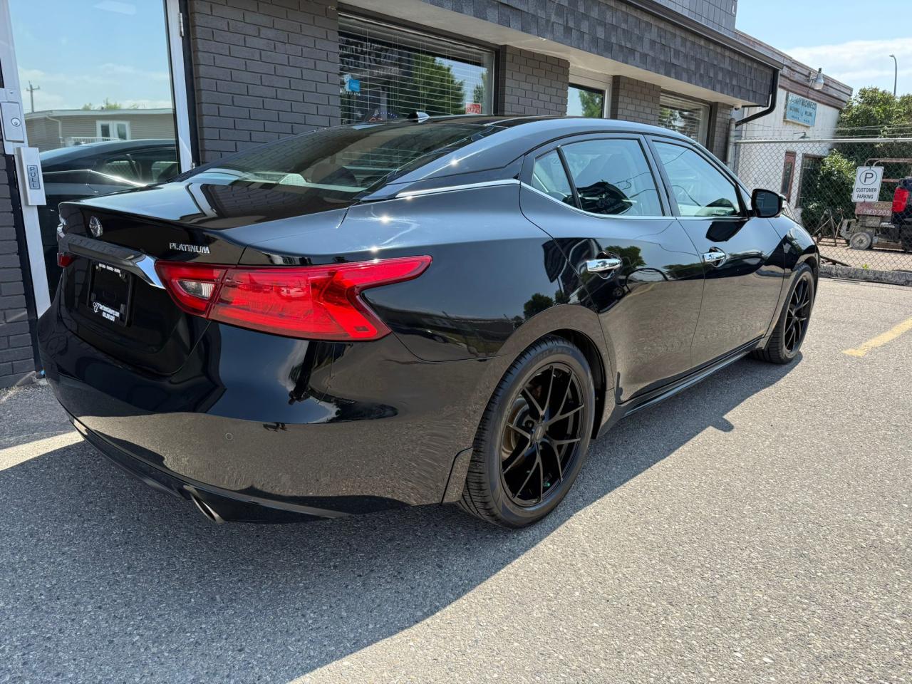 2016 Nissan Maxima Platinum - Photo #3