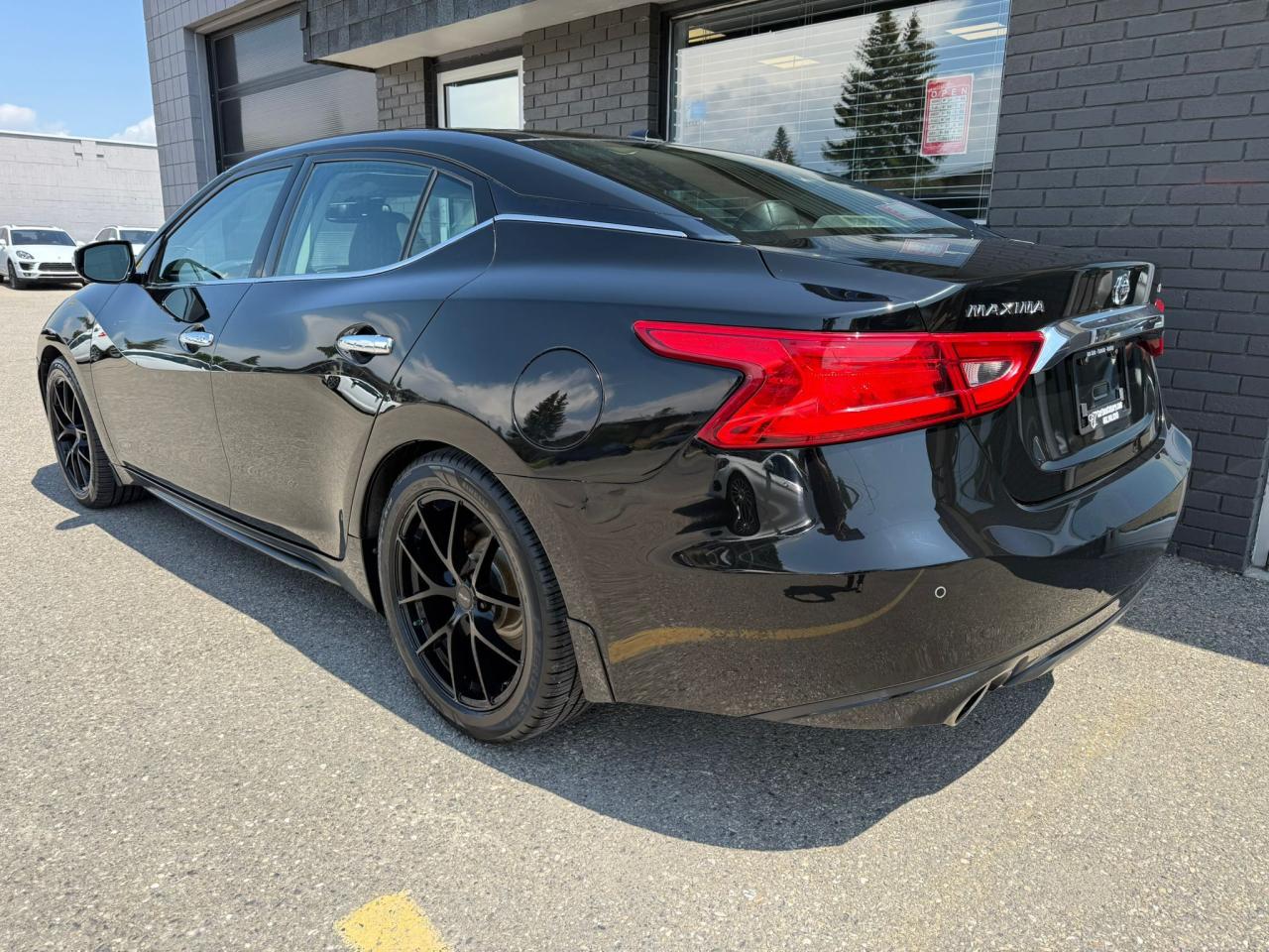 2016 Nissan Maxima Platinum - Photo #9