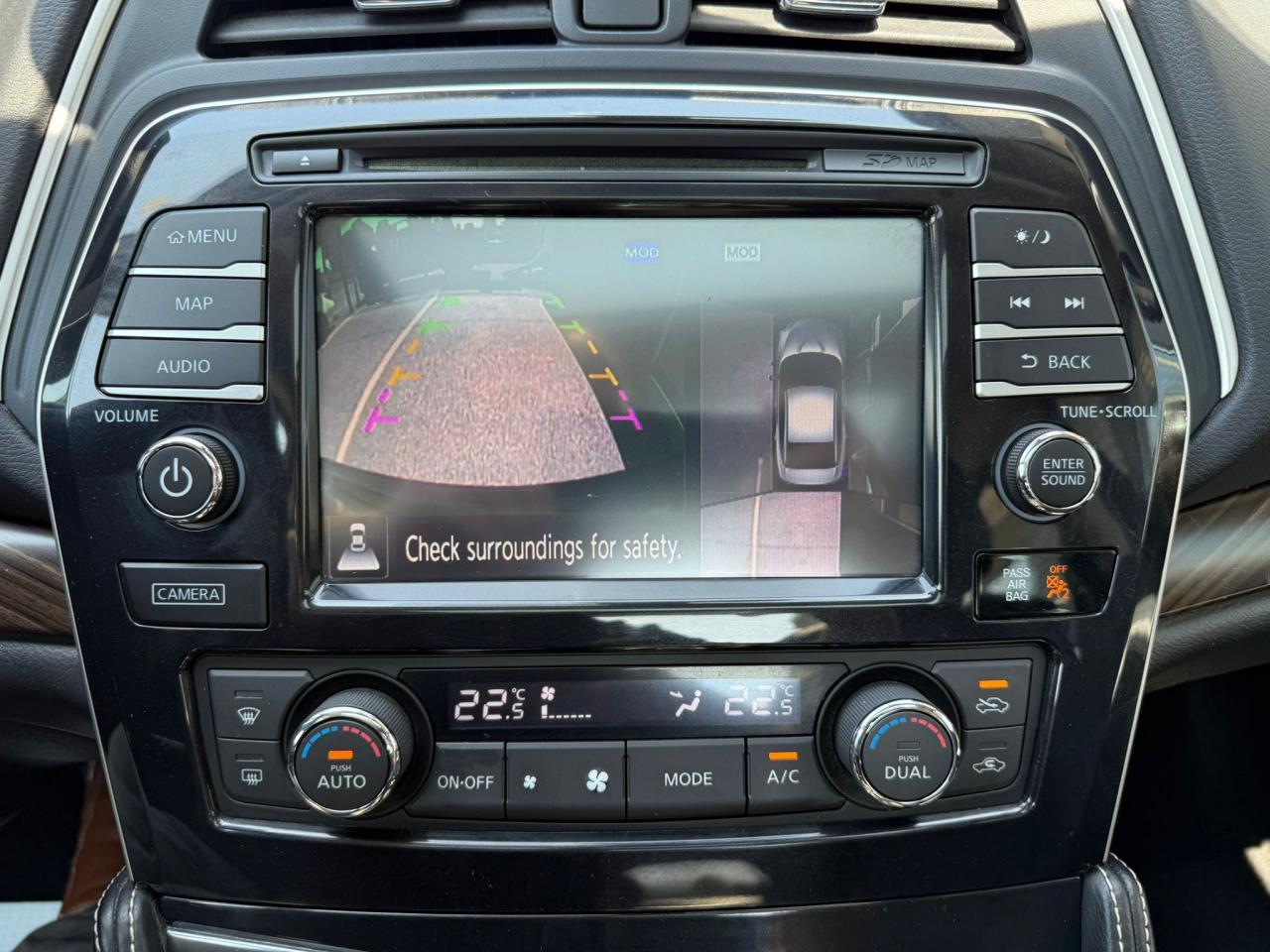 2016 Nissan Maxima Platinum - Photo #22