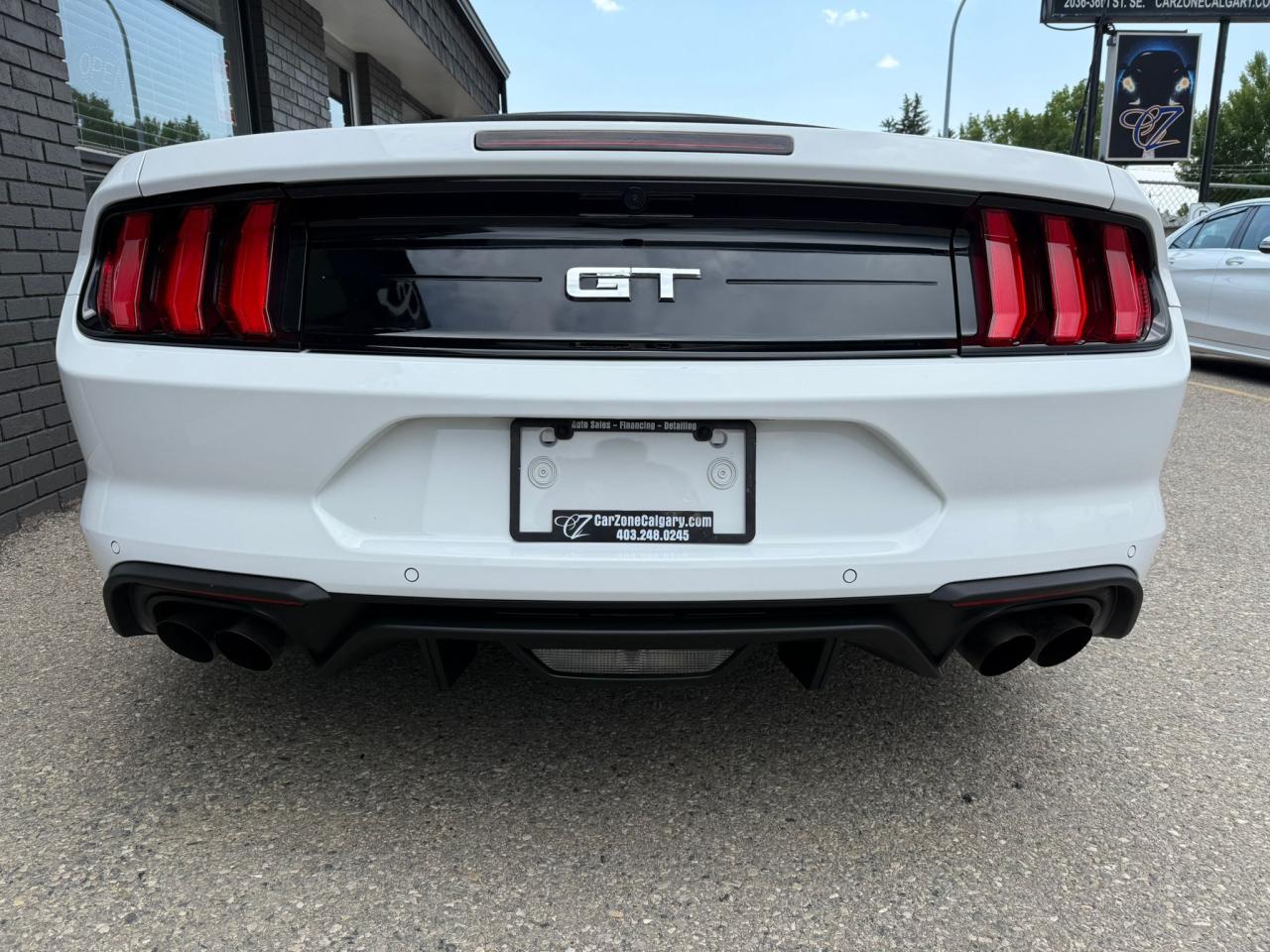 2022 Ford Mustang GT Premium Convertible 6spd Manual - Photo #4