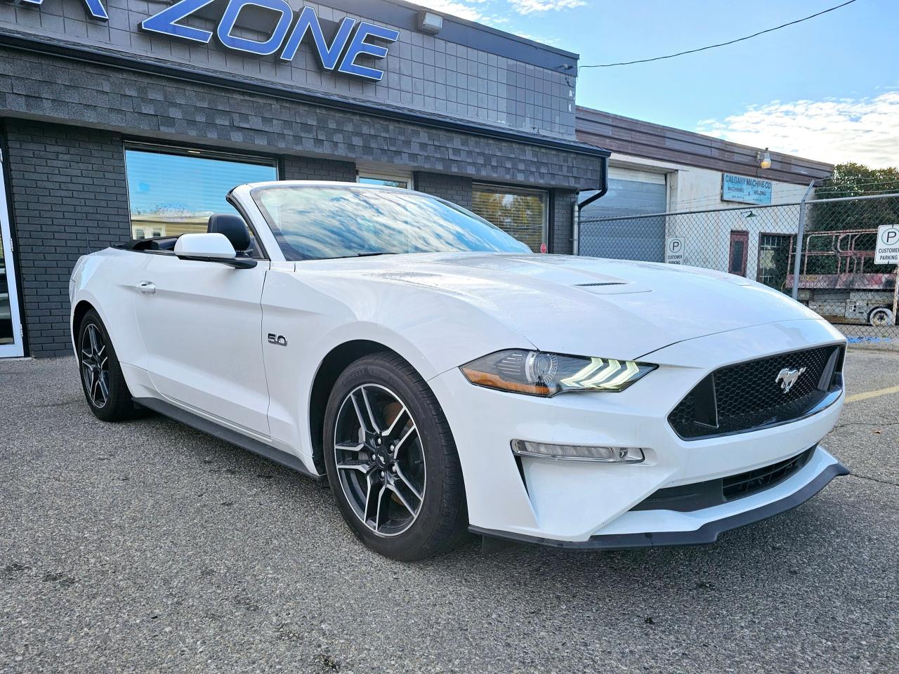 2022 Ford Mustang GT | 450+ HP | 6-SPEED | CONVERTIBLE - Photo #4