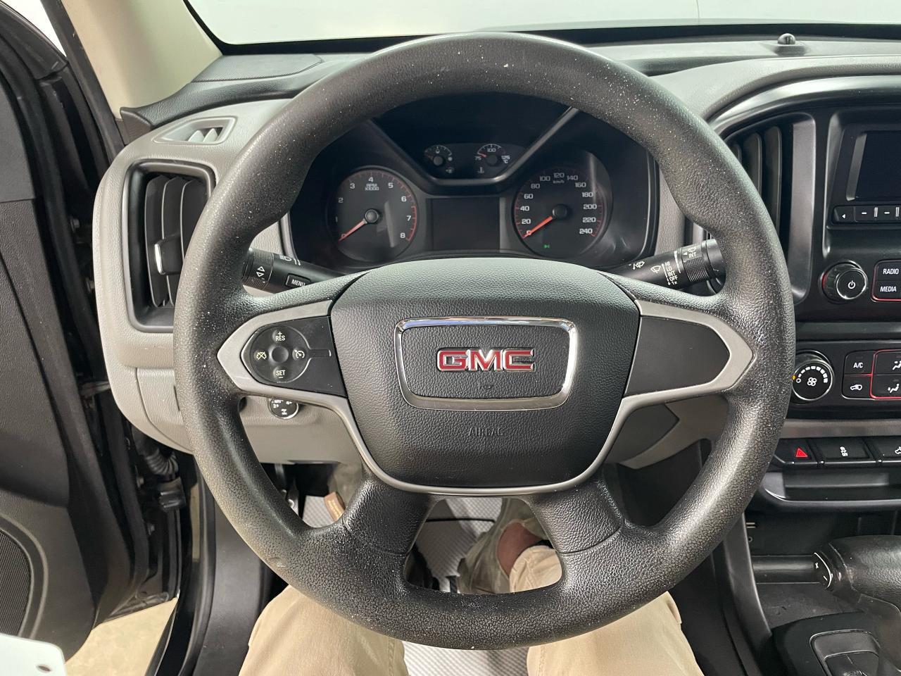 2015 GMC Canyon 4WD Ext Cab 128.3" Photo13
