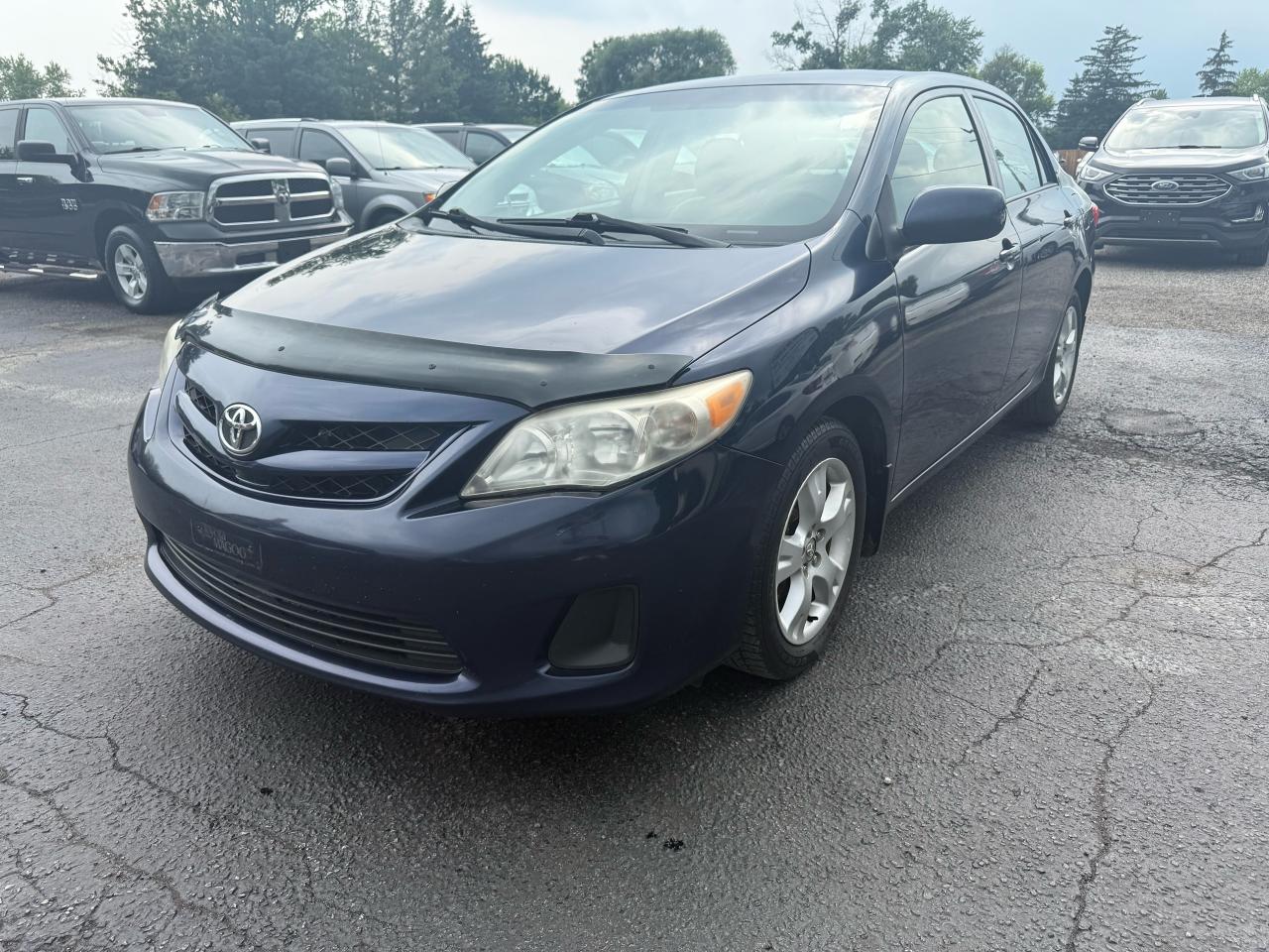 2011 Toyota Corolla CE Photo7
