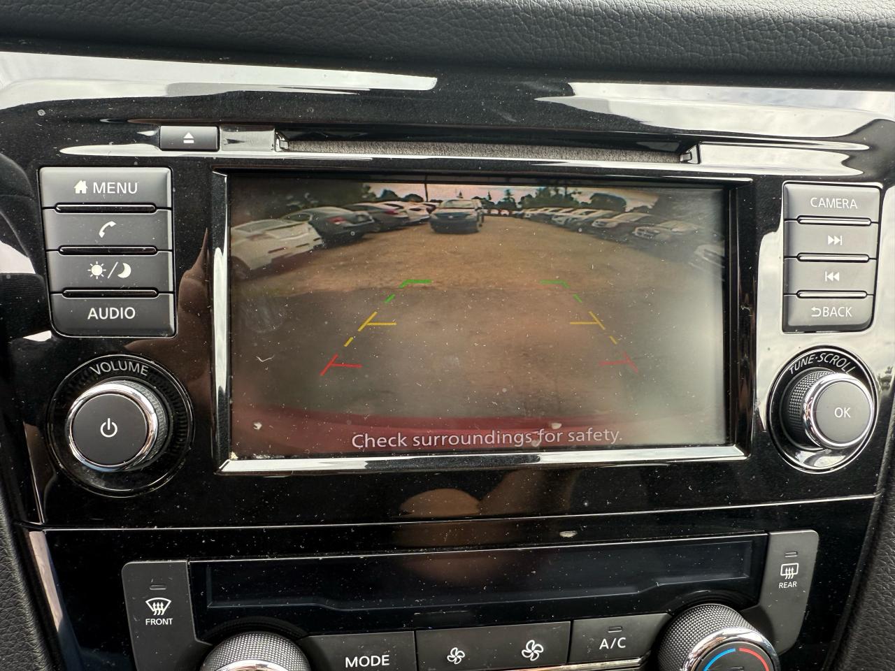 2019 Nissan Qashqai SV Photo17