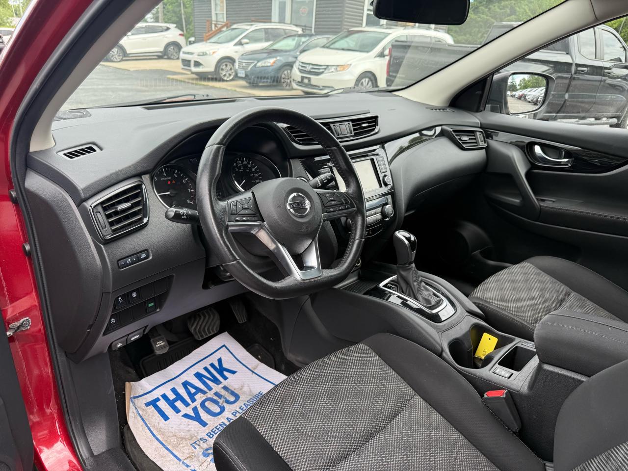 2019 Nissan Qashqai SV Photo11