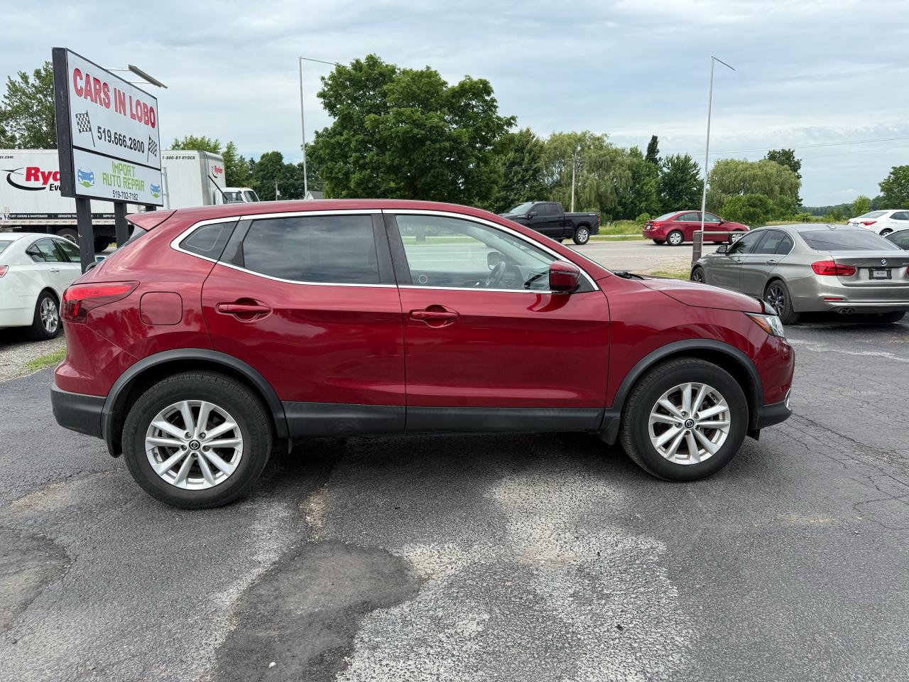 2019 Nissan Qashqai SV Photo2