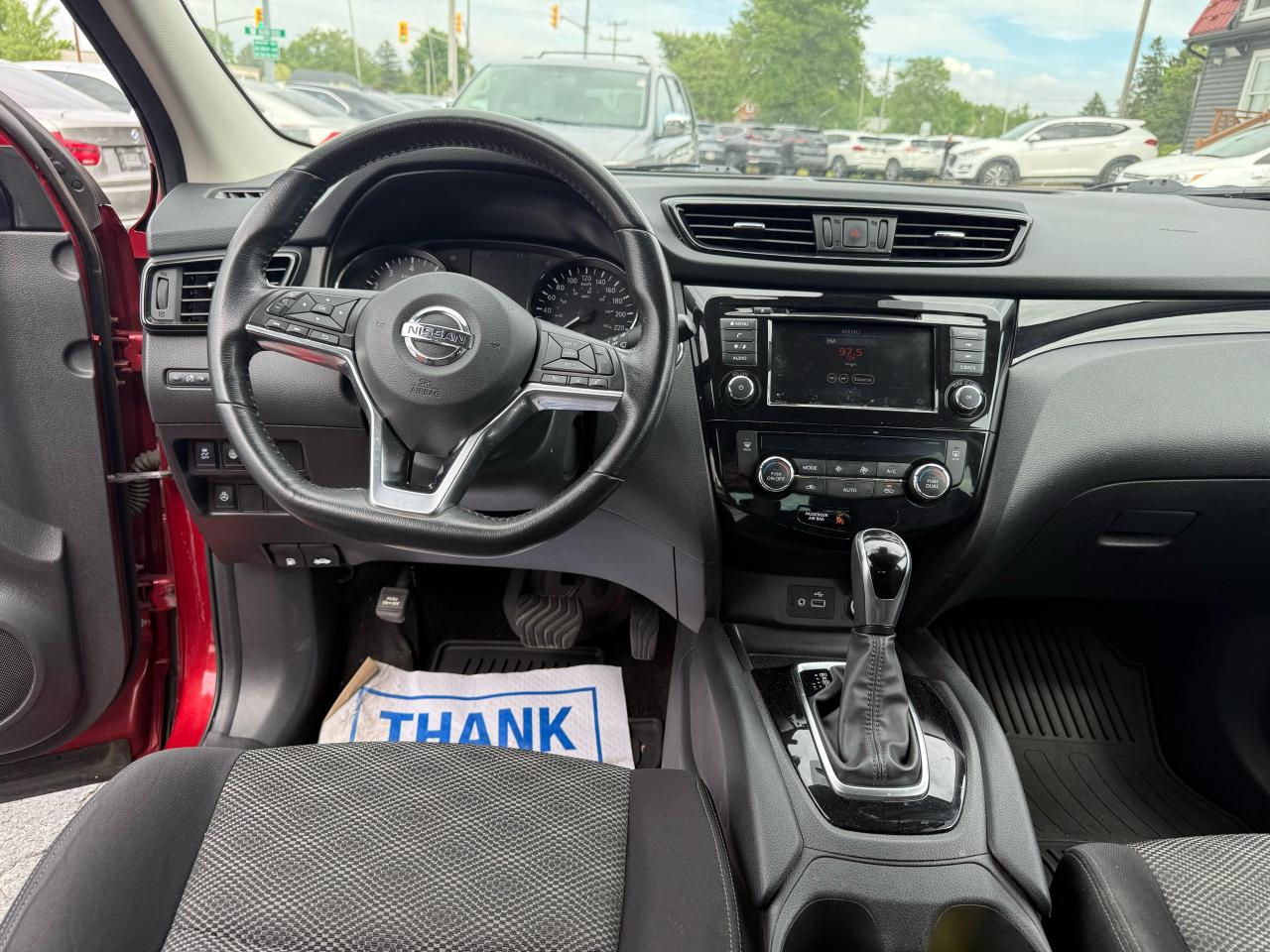 2019 Nissan Qashqai SV Photo14