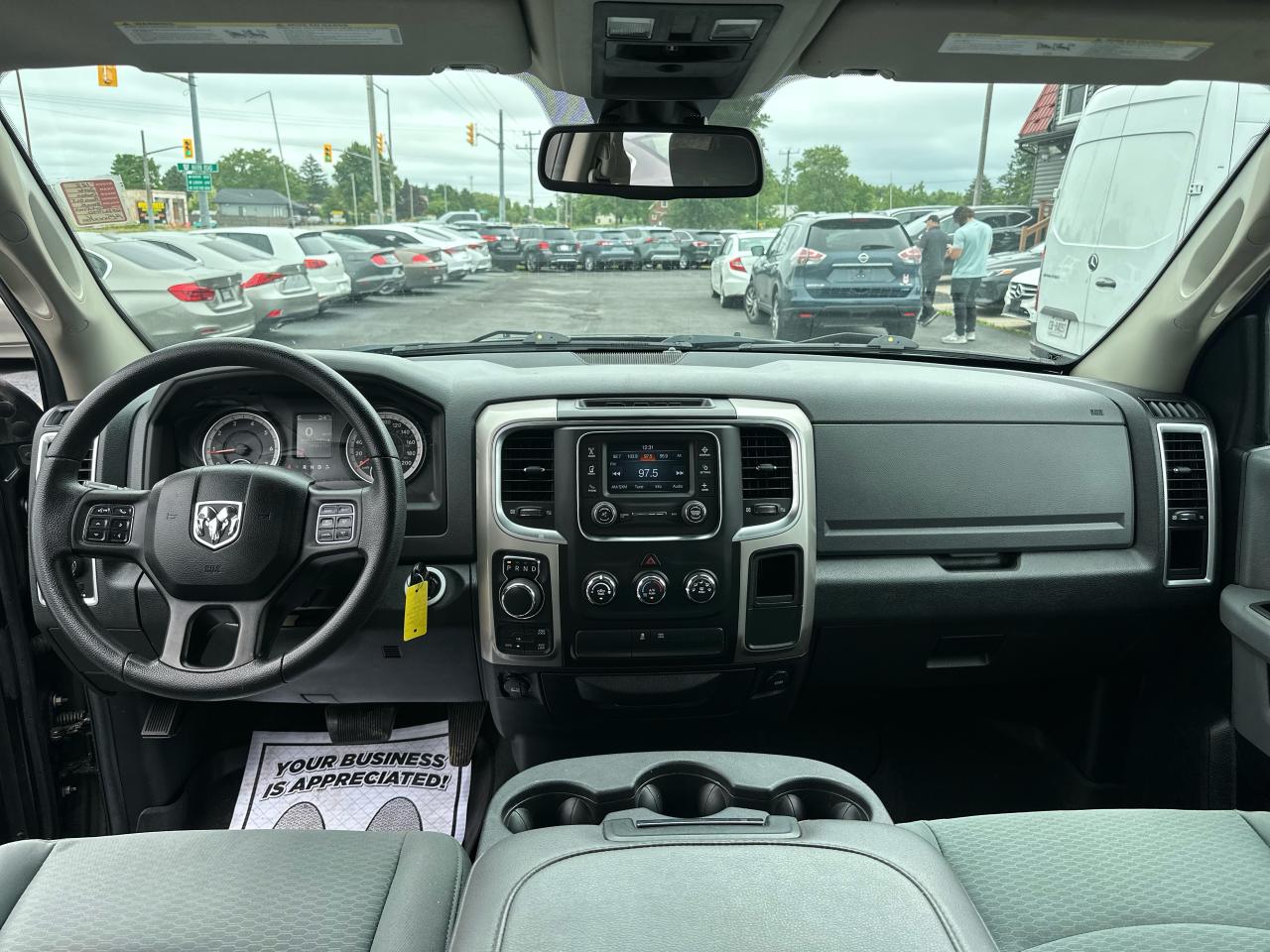2016 RAM 1500 SLT Photo14