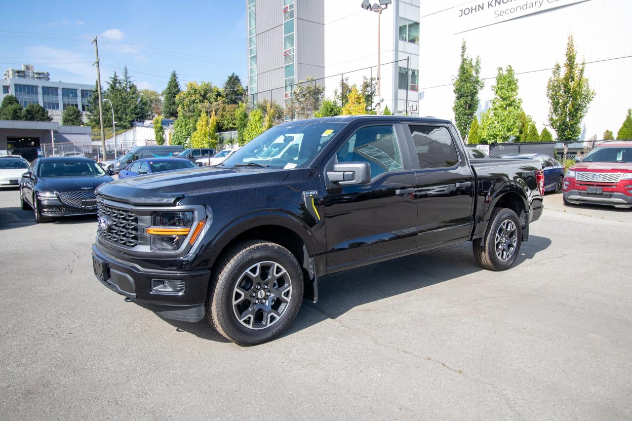2025 Ford F-150 STX 4WD SuperCrew 5.5' Box Photo