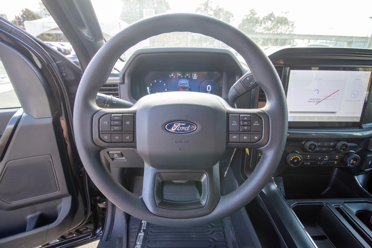 2025 Ford F-150 STX 4WD SuperCrew 5.5' Box Photo5