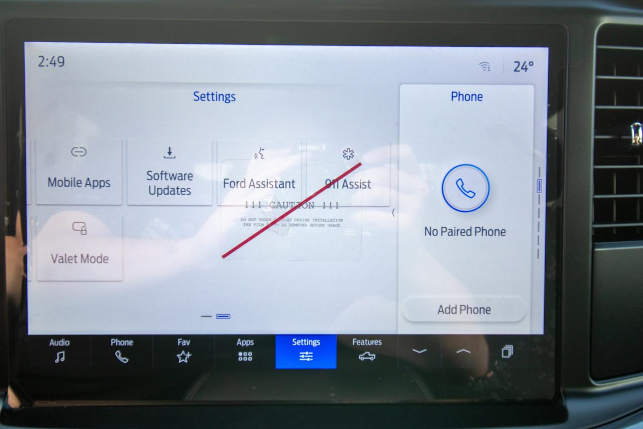 2025 Ford F-150 STX 4WD SuperCrew 5.5' Box Photo5