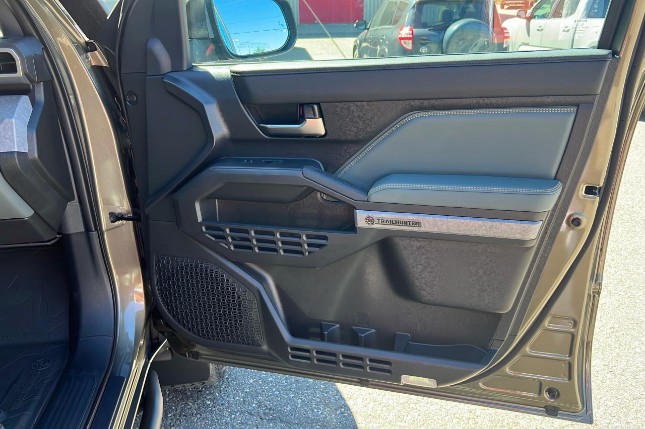 2025 Toyota Tacoma HV DOUBLE CAB TRAILHUNTER Photo