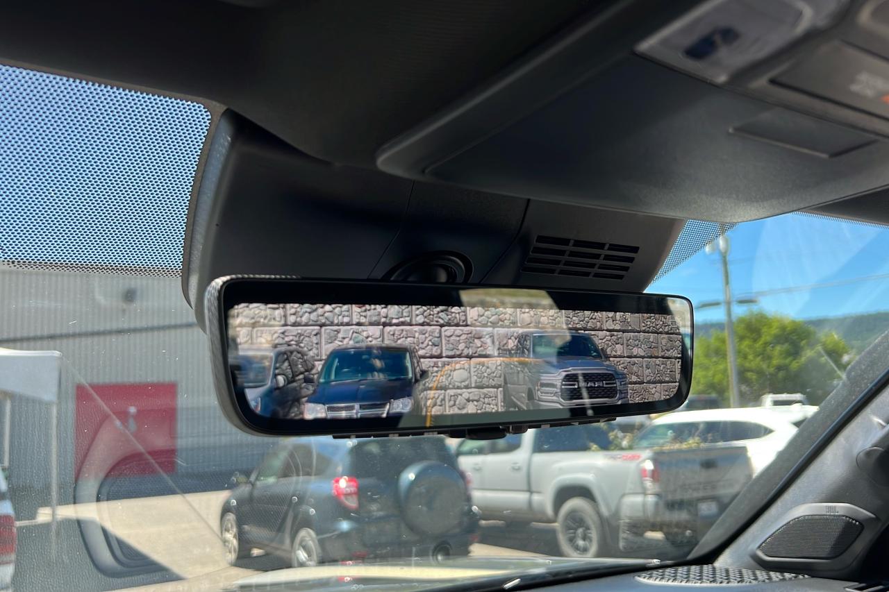 2025 Toyota Tacoma HV DOUBLE CAB TRAILHUNTER Photo