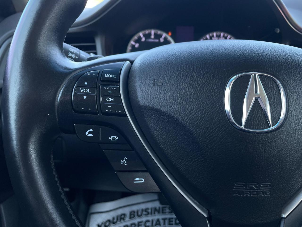 2015 Acura ILX Tech Pkg *NAV, LEATHER HEATED SEATS, SUNROOF* - Photo #13