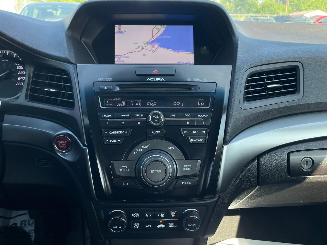 2015 Acura ILX Tech Pkg *NAV, LEATHER HEATED SEATS, SUNROOF* - Photo #15