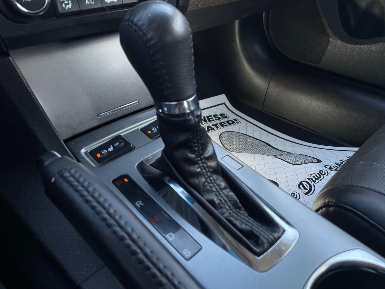 2015 Acura ILX Tech Pkg *NAV, LEATHER HEATED SEATS, SUNROOF* - Photo #18