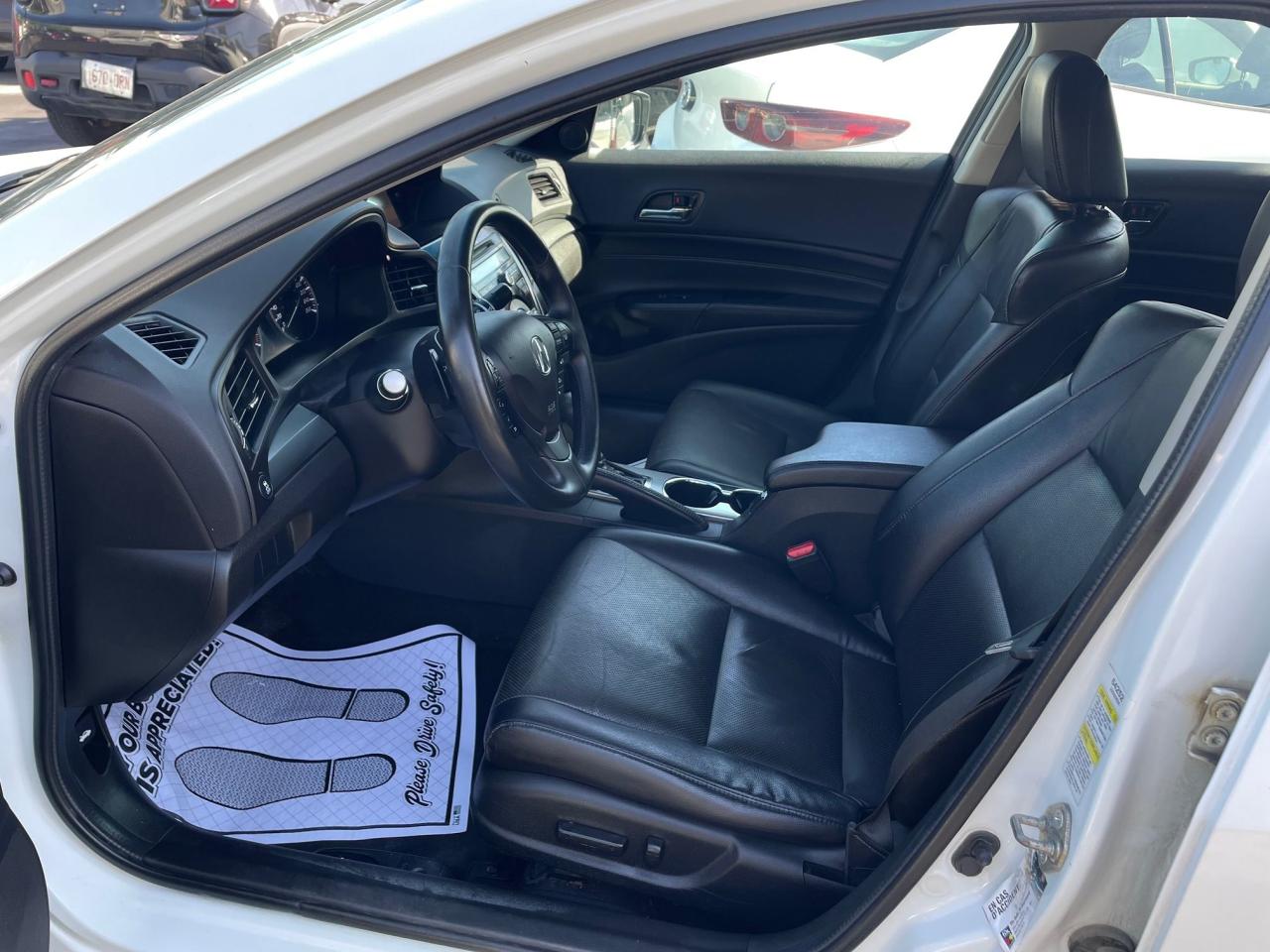 2015 Acura ILX Tech Pkg *NAV, LEATHER HEATED SEATS, SUNROOF* - Photo #9