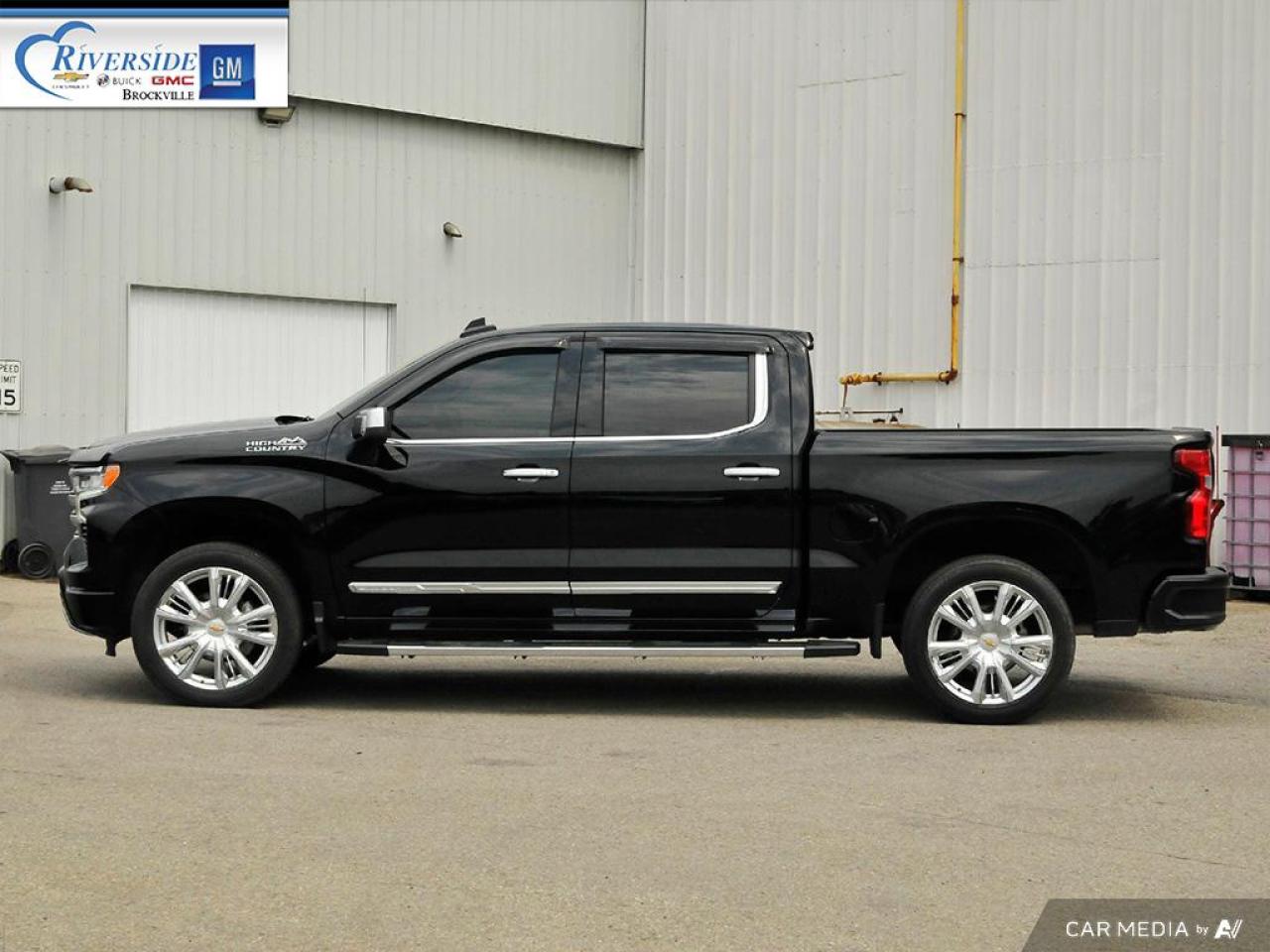 2024 Chevrolet Silverado 1500 High Country Photo2