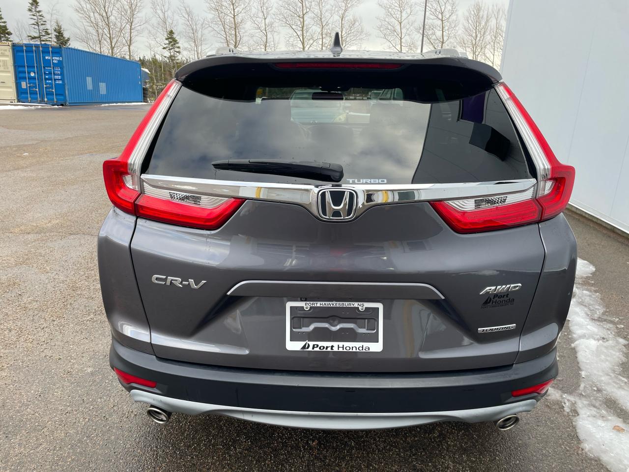 2019 Honda CR-V Touring AWD Photo3