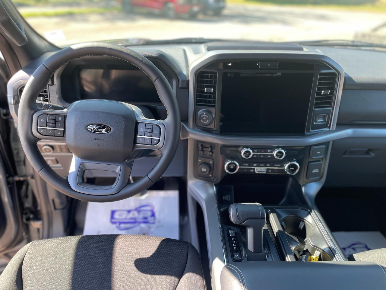 2025 Ford F-150 XLT Photo5