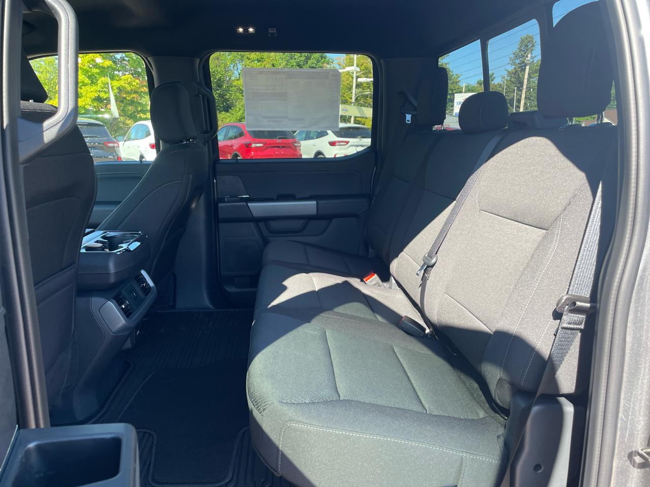 2025 Ford F-150 XLT Photo5