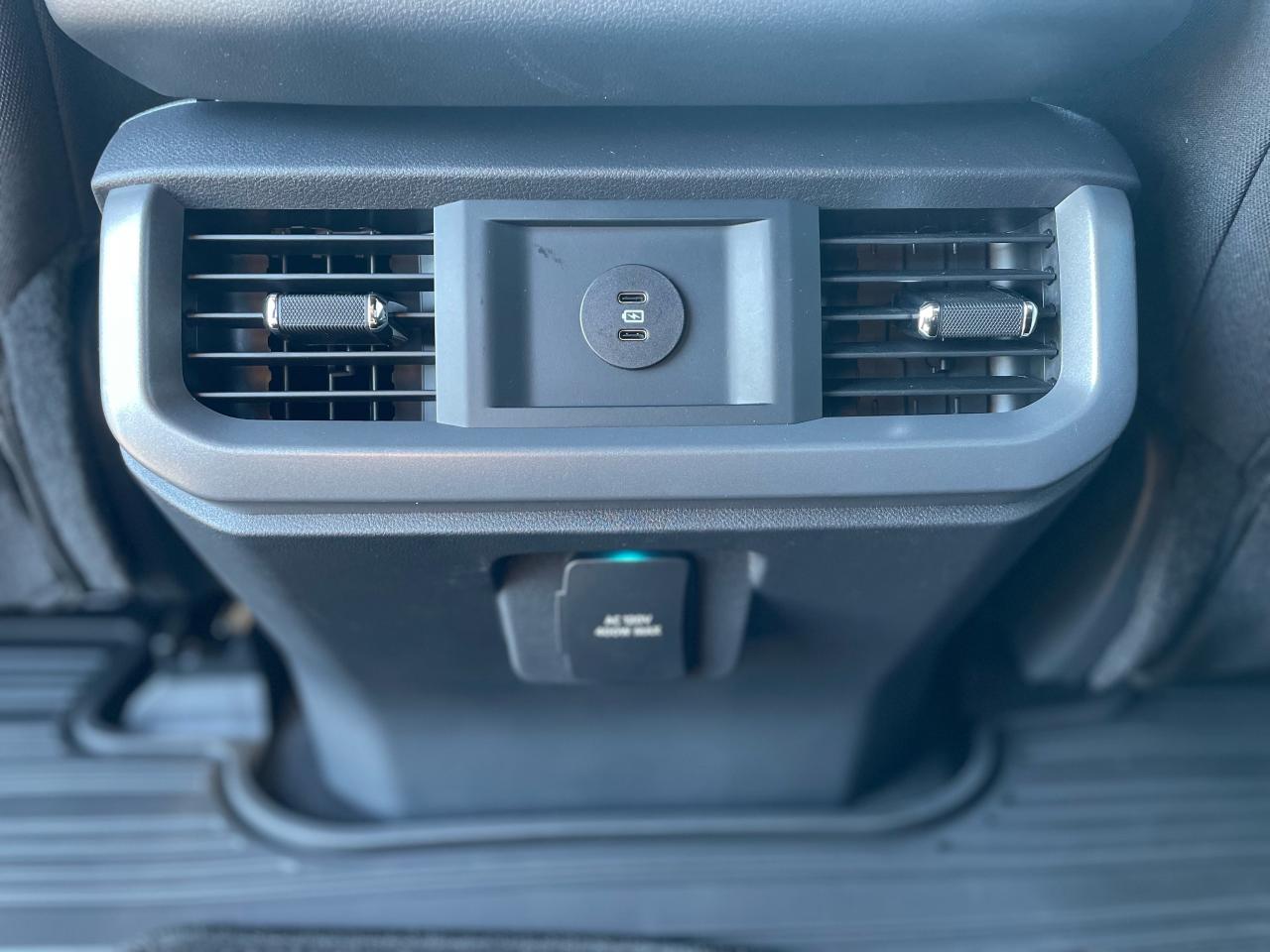 2025 Ford F-150 XLT Photo5