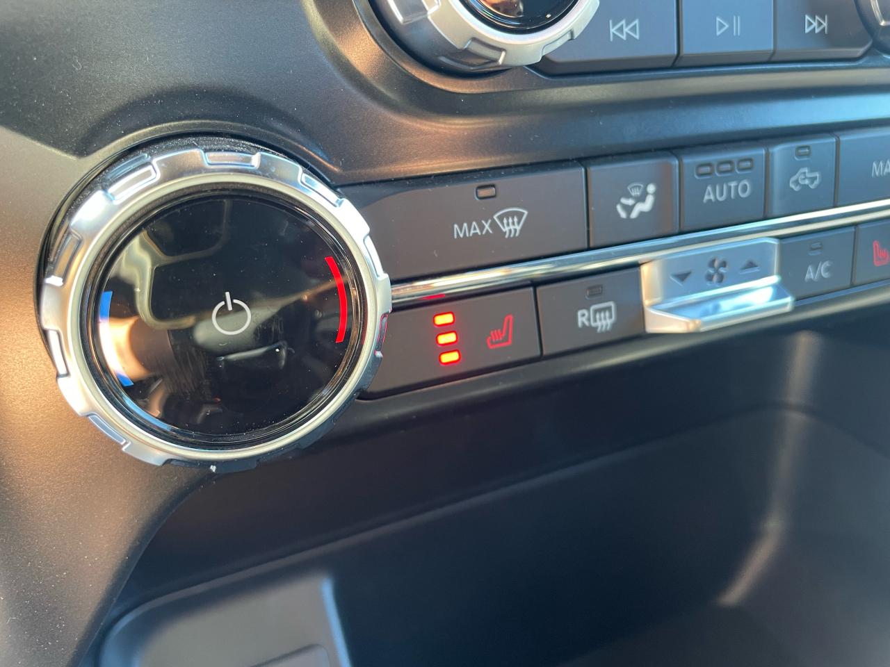 2025 Ford F-150 XLT Photo5