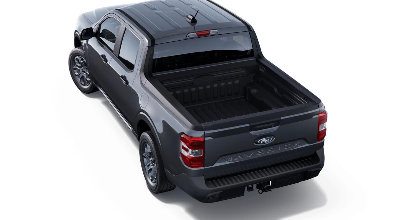 2025 Ford Maverick XLT Photo