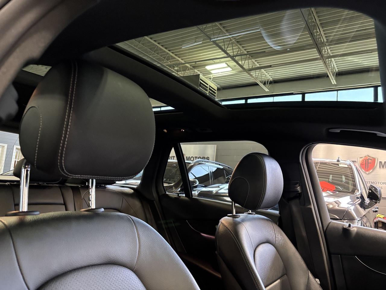 2016 Mercedes-Benz GLC GLC300|4MATIC|NAV|BLACKWOOD|DUALROOF|LEATHER|+++ - Photo #14